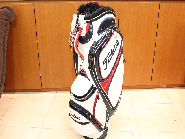 Titleist トリコロールキャディーバッグ Amazon | TITLEIST(タイトリスト) カジュアルスポーツ キャディ