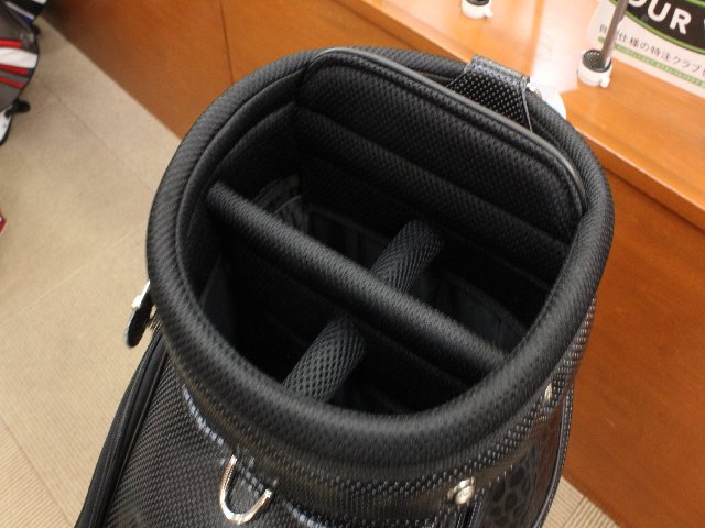 Titleist タイトリスト キャディバッグ　牛革　黒　CB380 ゴルフ タイトリスト『CB380』超！超！超！限定モデルが何と入荷