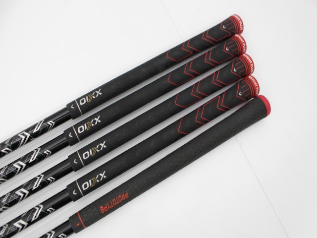 ダンロップ(DUNLOP) ゼクシオ2020 Red